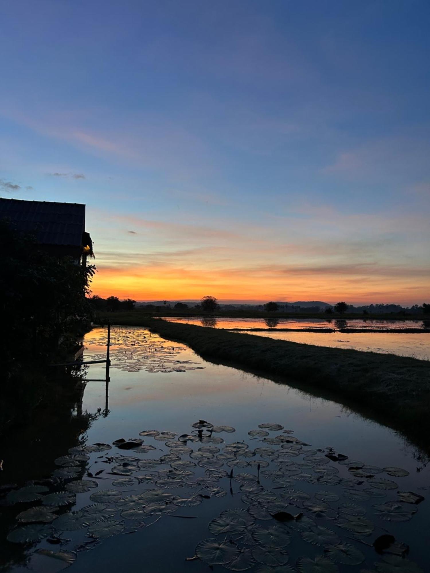 บ้านกลางเกาะ รีสอร์ท Uthai Thani Eksteriør bilde